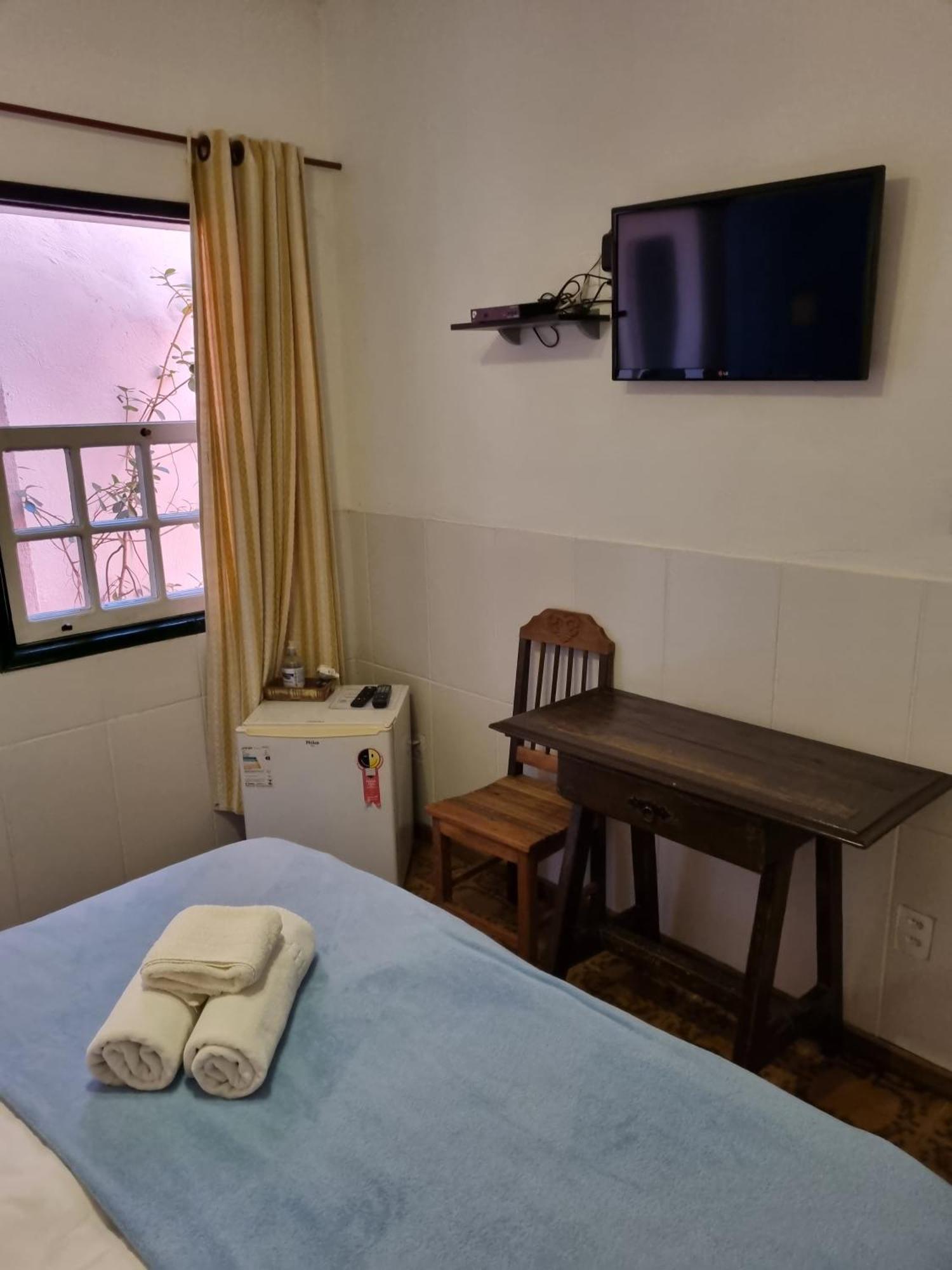 Pousada Recanto De Minas - No Centro ทีราเดนเจส ภายนอก รูปภาพ